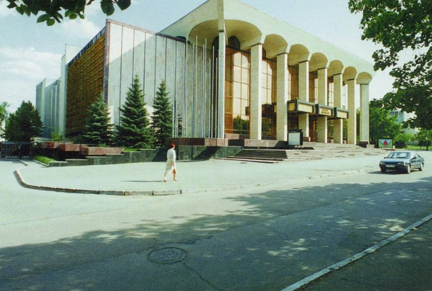 palatul-republicii-chisinau
