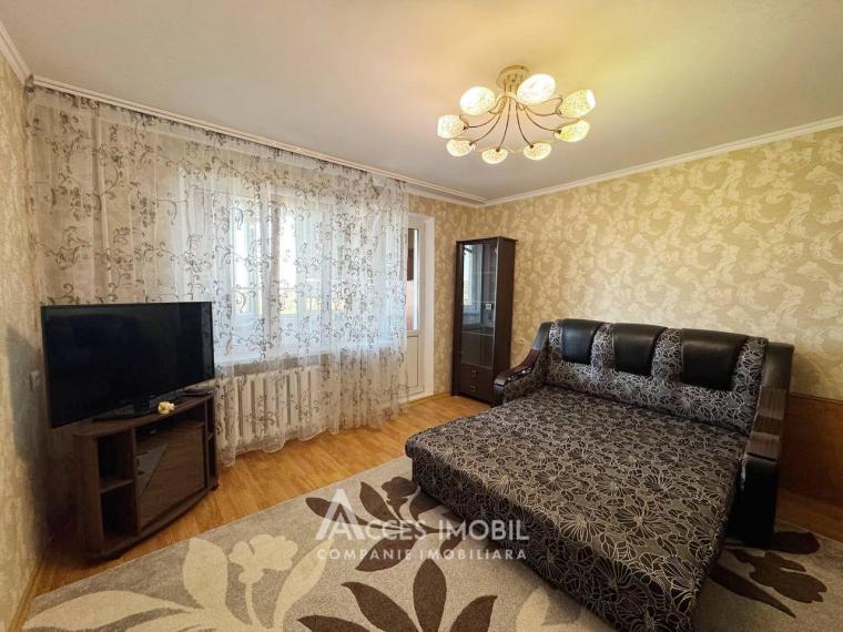 Centru, str. Albișoara, 2 camere. Euroreparație! Seria 143!: 0