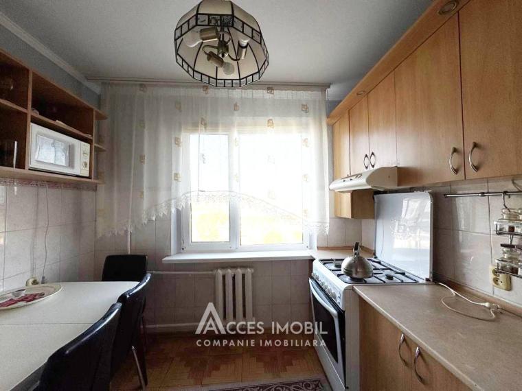 Centru, str. Albișoara, 2 camere. Euroreparație! Seria 143!: 7