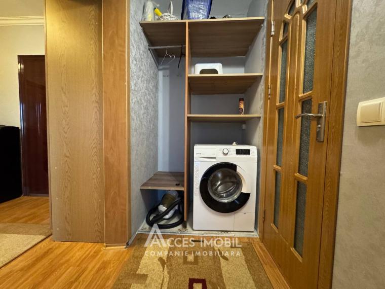 Centru, str. Albișoara, 2 camere. Euroreparație! Seria 143!: 10