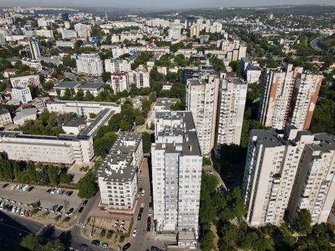 Basconslux: Romana: 5