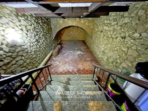 Chirie! Casă în 3 nivele! Buiucani, str. Maria Lătărețu, 383m2 + 5 ari! Euroreparație!: 30