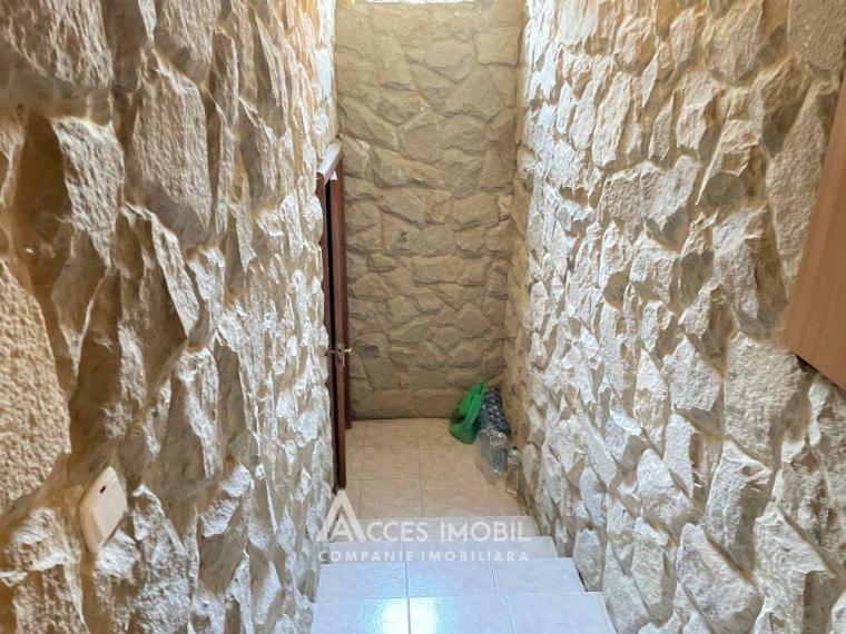 Chirie! Casă în 3 nivele! Buiucani, str. Maria Lătărețu, 383m2 + 5 ari! Euroreparație!: 29