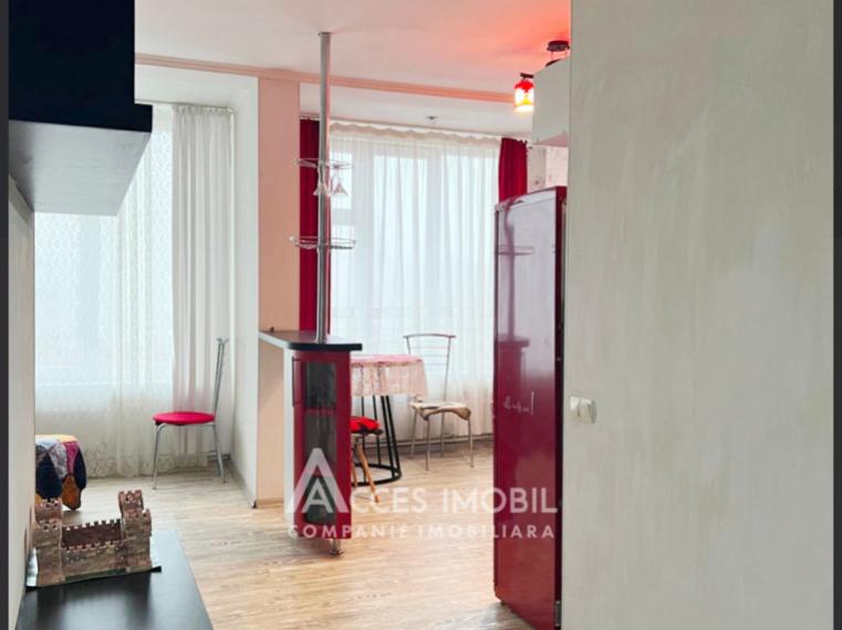 Центр, ул. Александр Пушкин, 2 комнаты. Середина дома! Евроремонт!: 1