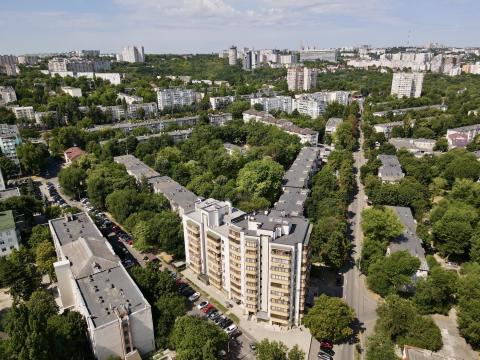 BLC Holding: Zelinsky Residence: 2