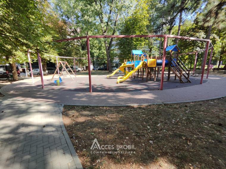 Buiucani, bd. Alba Iulia, o cameră. Localizare de Mijloc!: 4