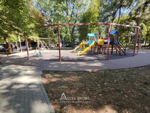 Buiucani, bd. Alba Iulia, o cameră. Localizare de Mijloc!: 4