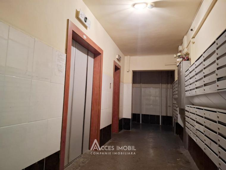 Centru, str. Albișoara, 2 camere. Euroreparație!: 10