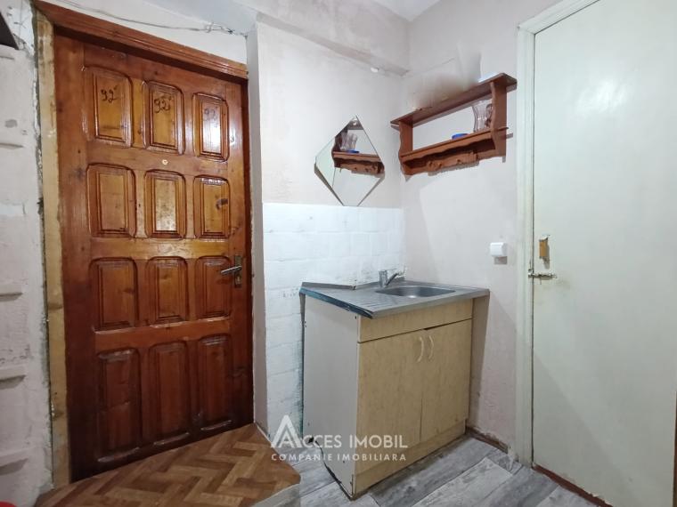 Botanica, str. Independenței, o cameră! Localizare de Mijloc!: 4