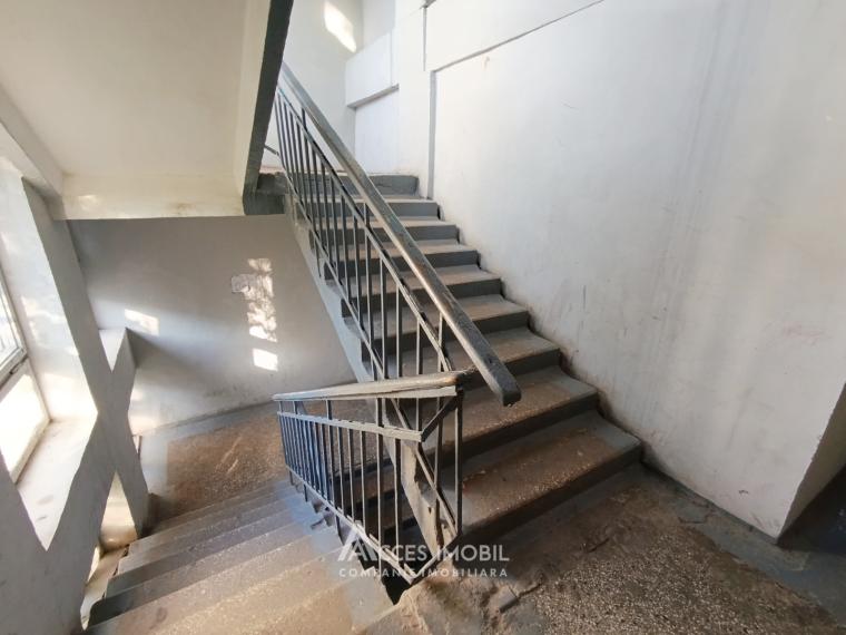 Botanica, str. Independenței, o cameră! Localizare de Mijloc!: 7