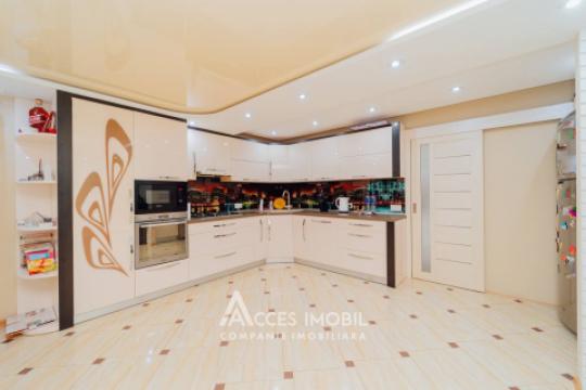 Bloc Nou! str. Ceucari, Poșta Veche, 3 camere + living. Euroreparație!: 2