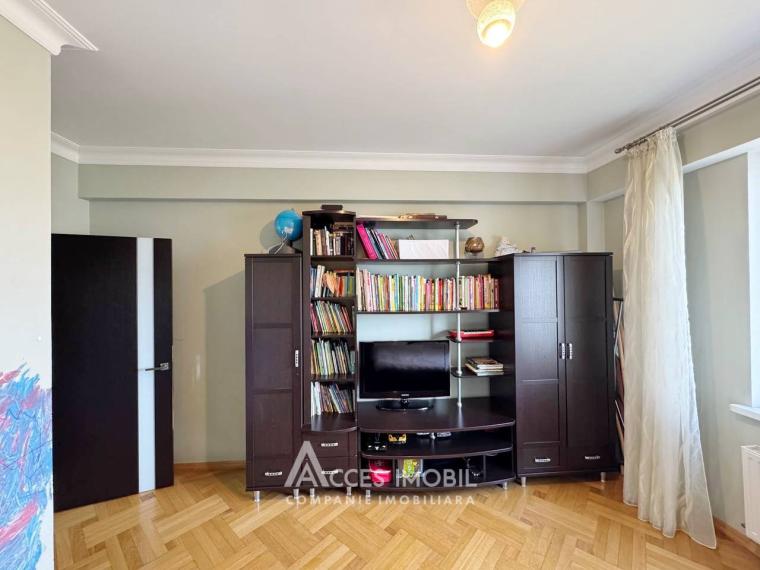 New Block! Center, Alexandru cel Bun street, 2 rooms + Living. Euro repair!: 10