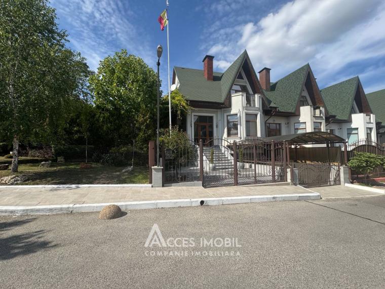 TownHouse  în 3 nivele! str. Calea Ieșilor, Sculeni 220m2 + 3 ari! Euroreparație!: 0