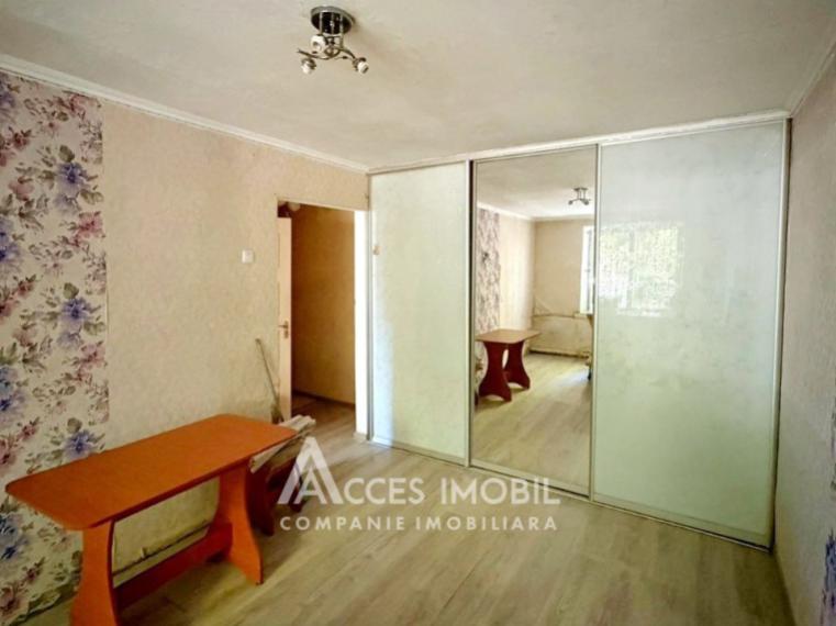 Vadul lui Vodă, str. Ștefan cel Mare, 1 cameră. De mijloc!: 4