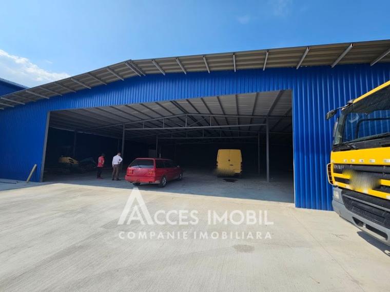 Spațiu comercial! Strășeni șos. Chișinău, 1400m2!: 2