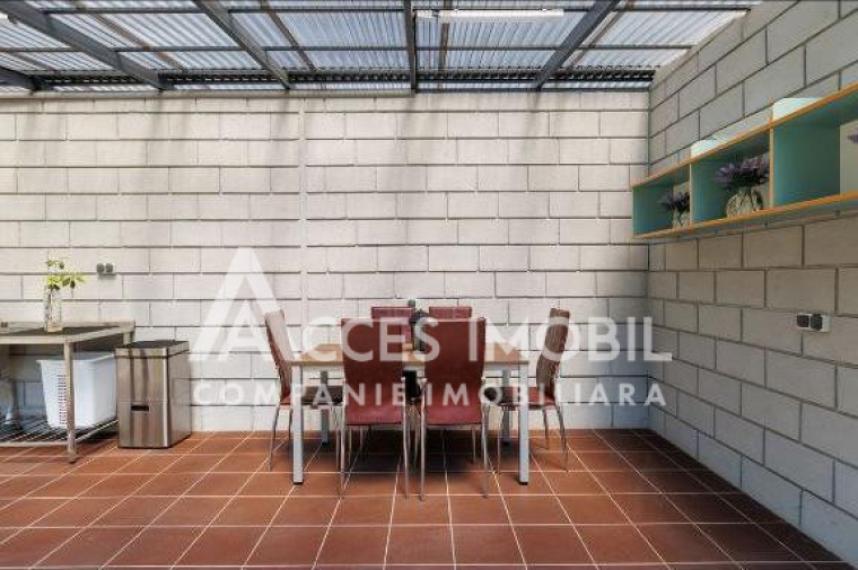 Chirie! Bloc Nou! Buiucani, str. Vasile Stroescu, 2 camere + living. Euroreparație!: 18