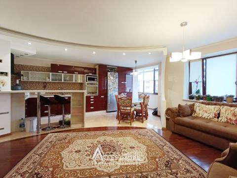 Apartamente în chirie în Chișinău: Centru, str. Petru Movilă