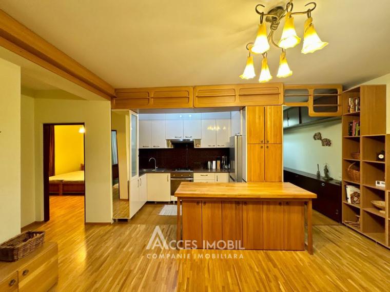 Chirie! Bloc Nou! str. București, Centru, 2 camere + living! Euroreparație!: 3