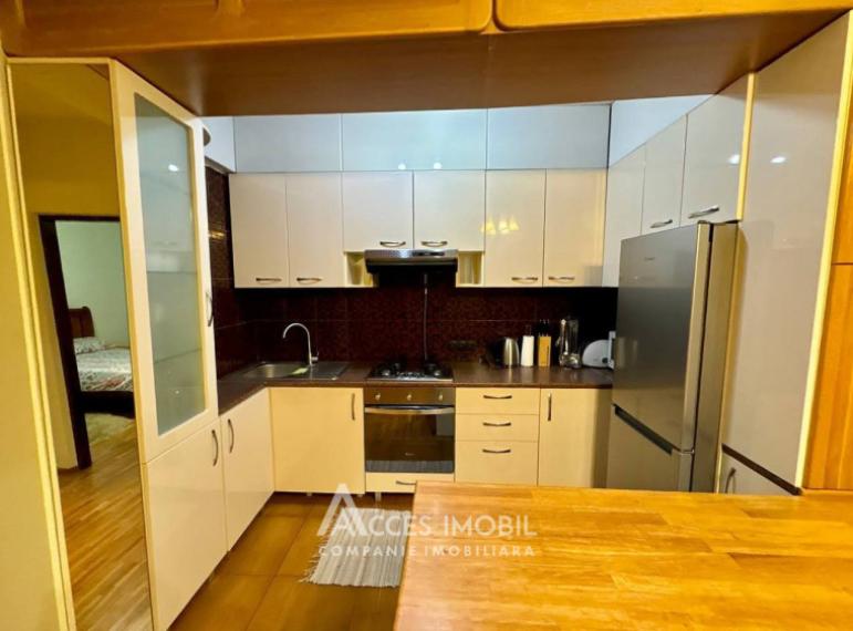 Chirie! Bloc Nou! str. București, Centru, 2 camere + living! Euroreparație!: 4