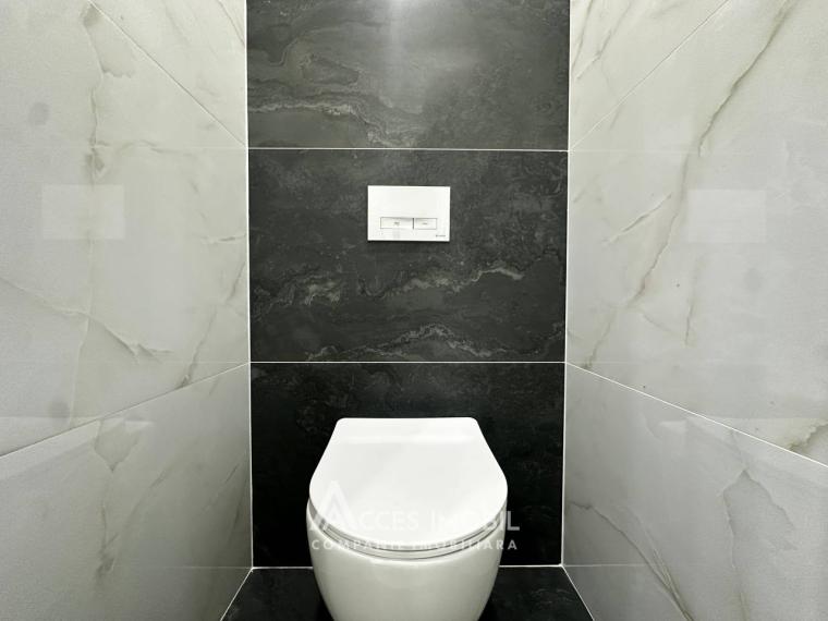 Riscani, Miron Costin street, 2 rooms + living. Euro repair! Middle position!: 5