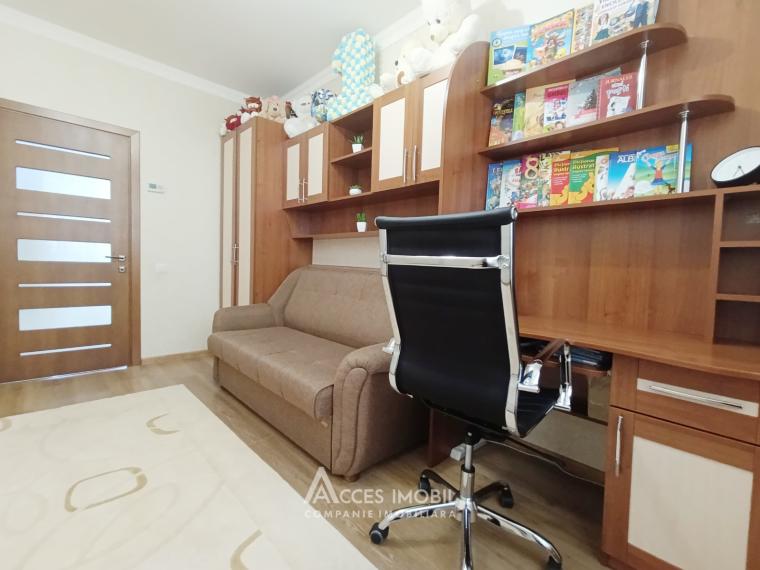 Dansicons! Center, N. Testemitanu street, 3 rooms + living room. Eurorepair!: 11