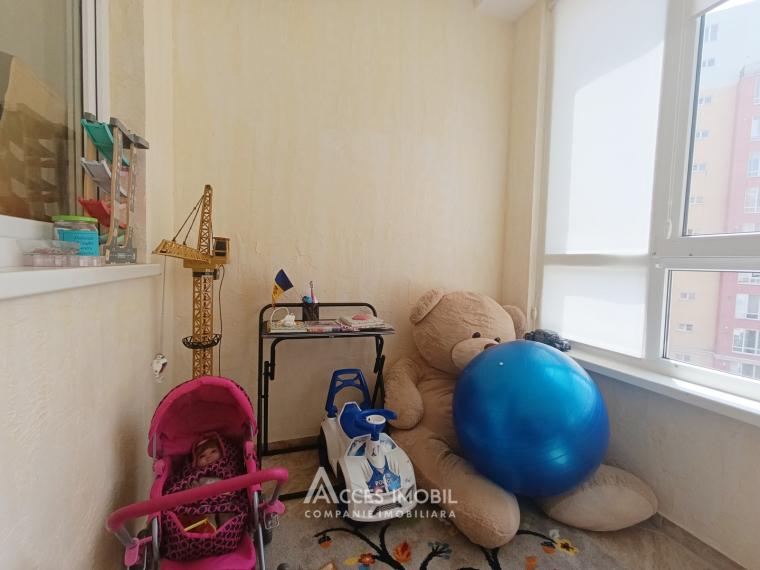 Dansicons! Center, N. Testemitanu street, 3 rooms + living room. Eurorepair!: 22