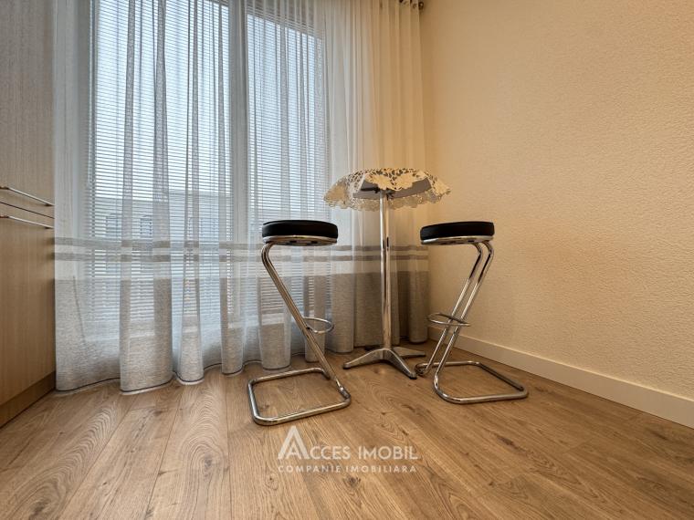 Chirie! Bloc nou! Centru, str. Avram Iancu, 3 camere. Euroreparație!: 2