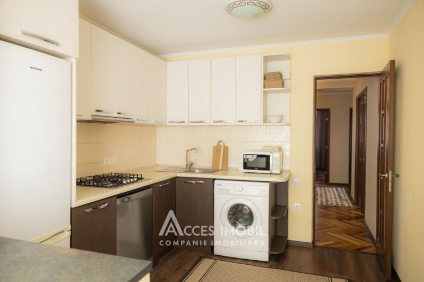 Chirie! Centru, str. M. Kogălniceanu, 3 camere. Euroreparație!: 3