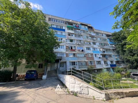 Poșta Veche, str. Socoleni, 2 camere. Euroreparație! De mijloc!: 12