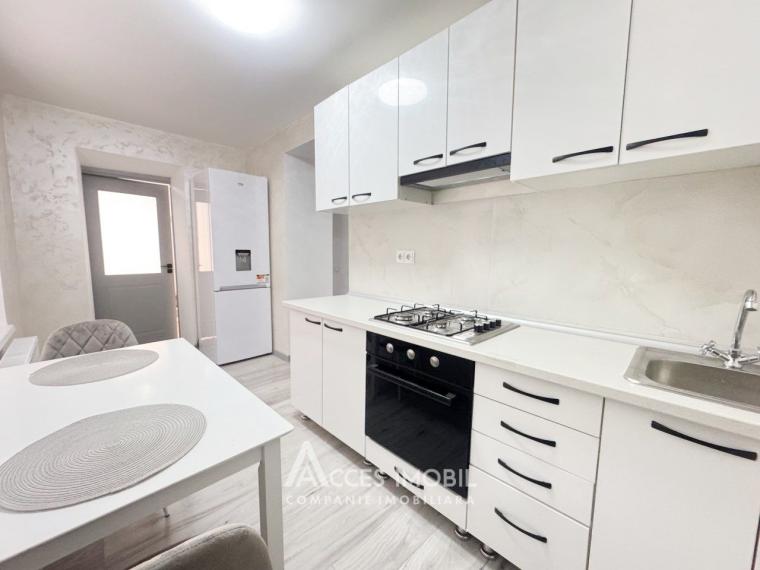 Apartament la sol! str. Sf. Gheorghe , Centru, 4 camere + living. Euroreparație!: 3