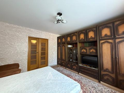 Centru, str. Albișoara, 3 camere. Autonomă! De mijloc!: 1