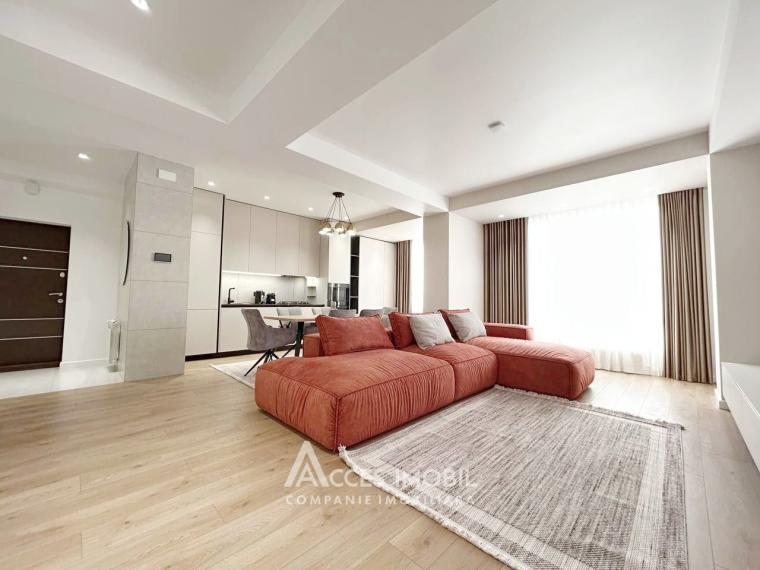 Chirie! Bloc nou! Centru, str. M.Varlaam, 2 camere + living! Euroreparație!: 0