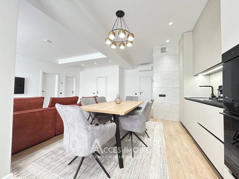 Chirie! Bloc nou! Centru, str. M.Varlaam, 2 camere + living! Euroreparație!: 3