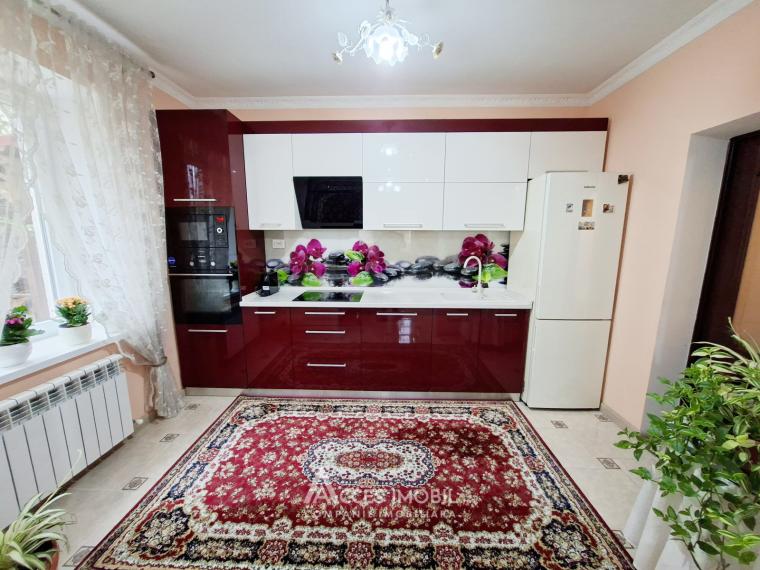 Casă în 3 niveluri! Centru, str. Ion Inculeț, 300m2 + 8 ari. Euroreparație!: 13