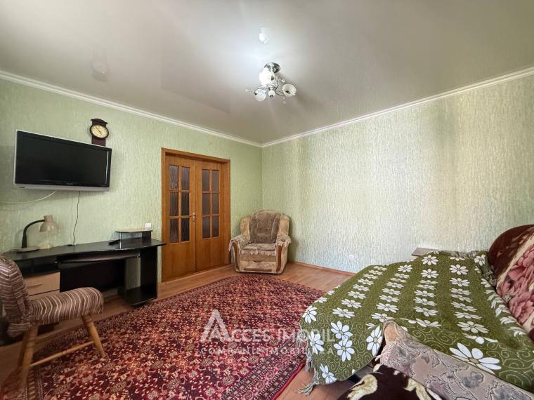 str. Nicolae Milescu Spătaru, Ciocana, 2 camere. Seria 143! Euroreparație! De mijloc!: 2