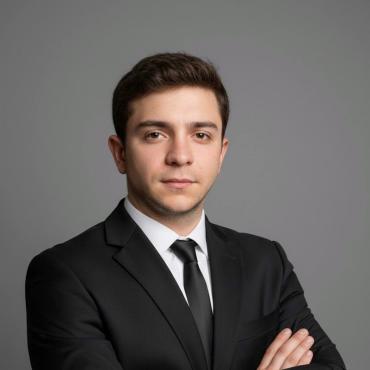 Agent imobiliar: Ungureanu Sergiu