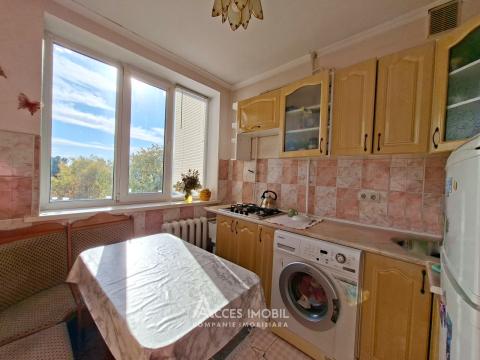 Râșcani, bd. Moscova, 1 cameră. Localizare de mijloc!: 2