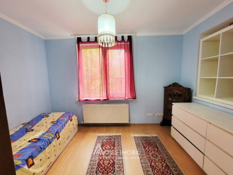 Botanica, Nicolai Zelinschi street, 3 rooms + living! Euro repair! Authonomus!: 5