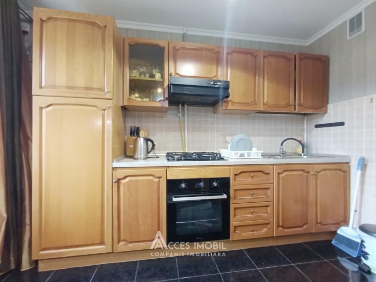 Чокана, ул. Джинта Латинэ 3 комнаты. 135 Серия!: 8