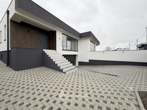 Duplex în 2 niveluri! Pașcani, str. Unirii, 230 + 5 ari. Variantă albă!: 11