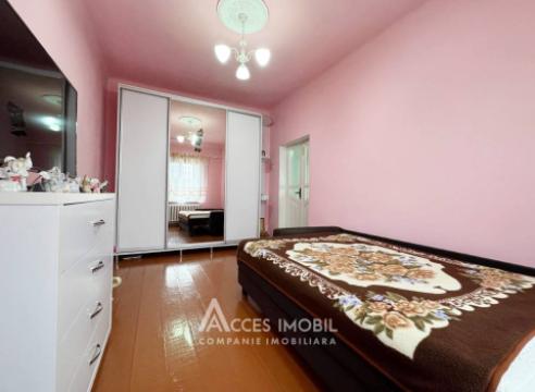 Casă! str. Pitulicii, Poșta Veche, 3 camere + living, 100m2 + 7 ari.: 3