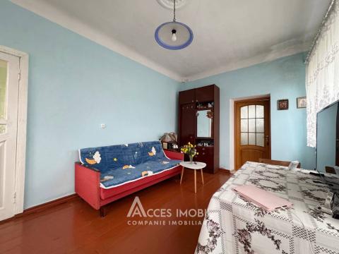 Casă! str. Pitulicii, Poșta Veche, 3 camere + living, 100m2 + 7 ari.: 4