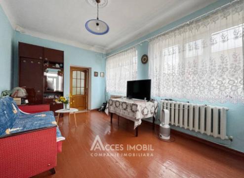 Casă! str. Pitulicii, Poșta Veche, 3 camere + living, 100m2 + 7 ari.: 6