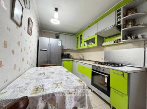 Casă! str. Pitulicii, Poșta Veche, 3 camere + living, 100m2 + 7 ari.: 11