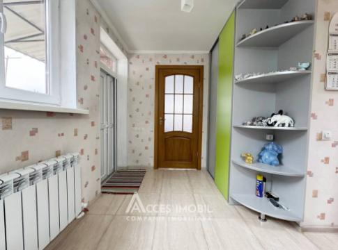 Casă! str. Pitulicii, Poșta Veche, 3 camere + living, 100m2 + 7 ari.: 15