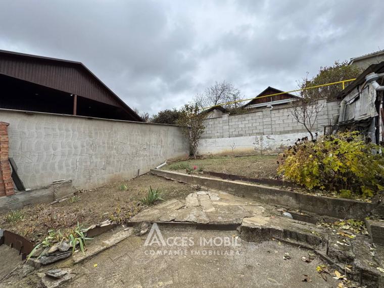 Casă! str. Pitulicii, Poșta Veche, 3 camere + living, 100m2 + 7 ari.: 24
