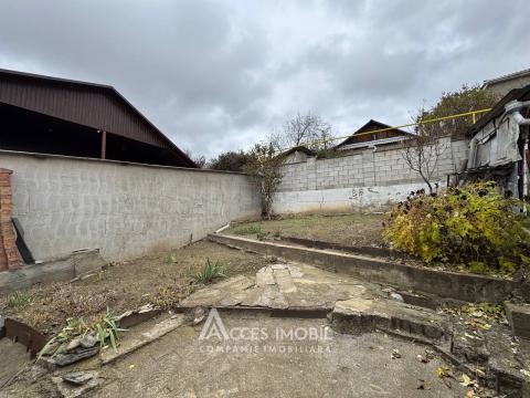 Casă! str. Pitulicii, Poșta Veche, 3 camere + living, 100m2 + 7 ari.: 24