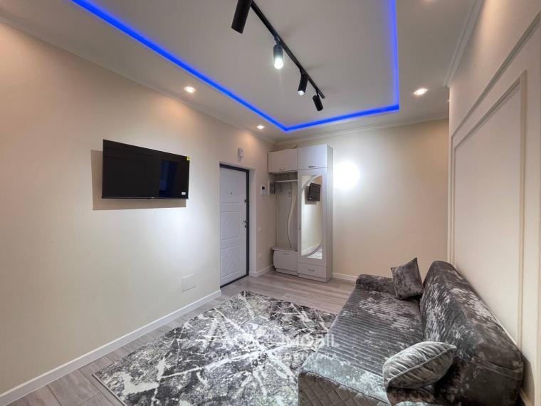 Chirie! Bloc nou! str. Avram Iancu, Centru, 2 camere + living! Euroreparație!: 10