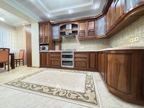 Chirie! bd. Dimitrie Cantemir, Centru, 2 camere + living. Euroreparație! De mijloc!: 2