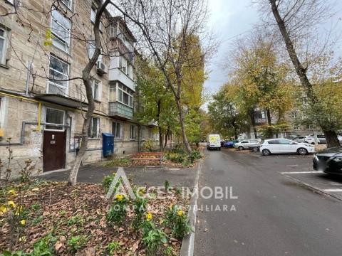 Botanica, str. Pandurilor/Sarmizegetusa, 1 cameră + living. Euroreparație! De mijloc!: 10